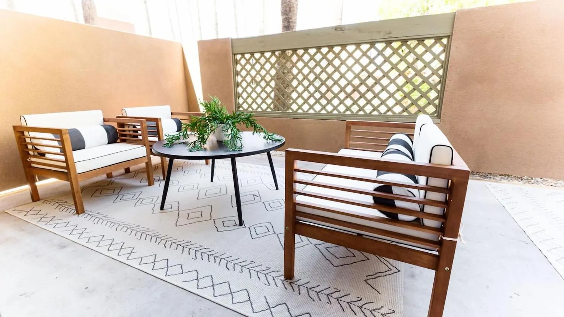 Stylish Old Town 2 Bdrm Ground Floor Condo Scottsdale Сasa de vacaciones